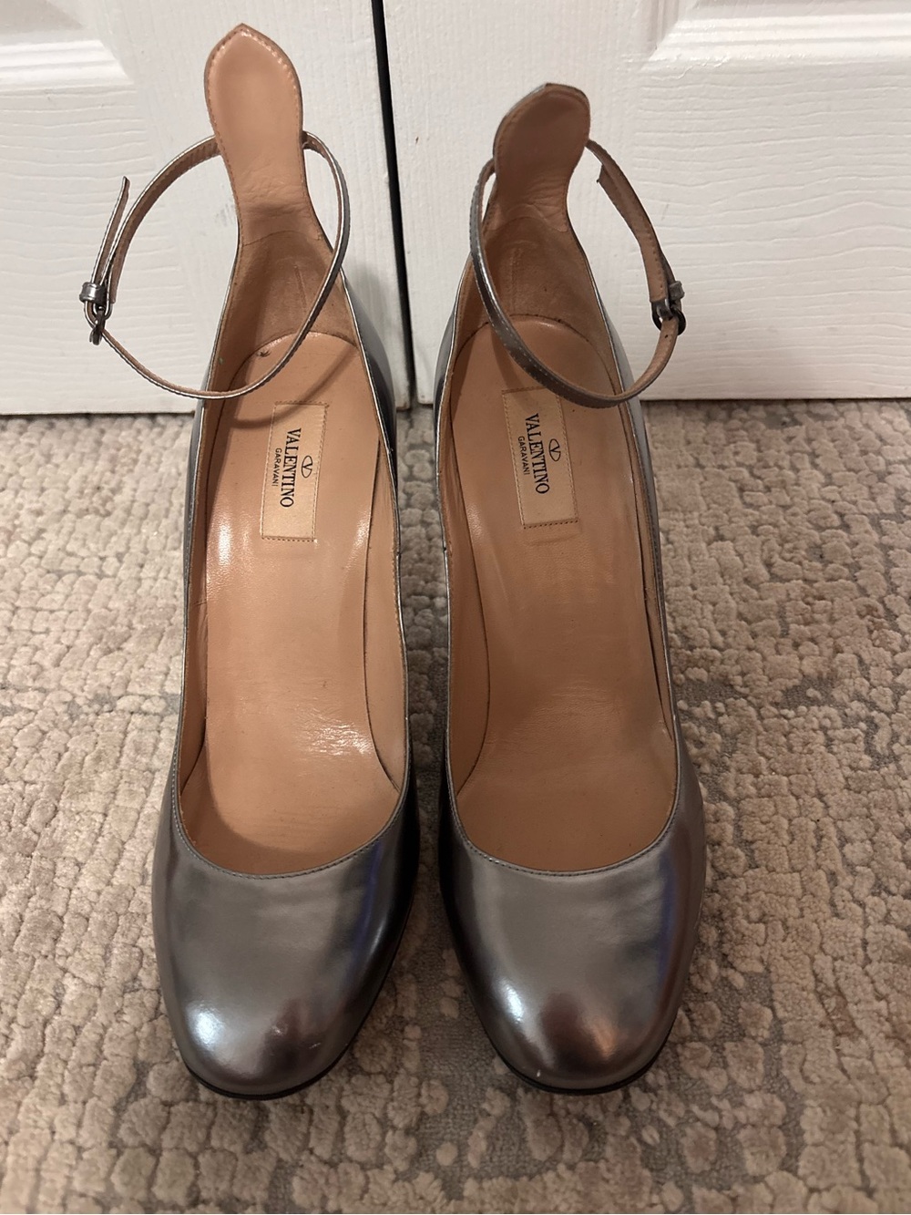 Valentino Metallic Silver Ankle-Strap Pumps size 40.5